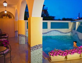 Ενοικιαζόμενα Δωμάτια Villa Thomais Luxury Living-Aqua Gym & Spa Επίσκοπος Νικιάνα